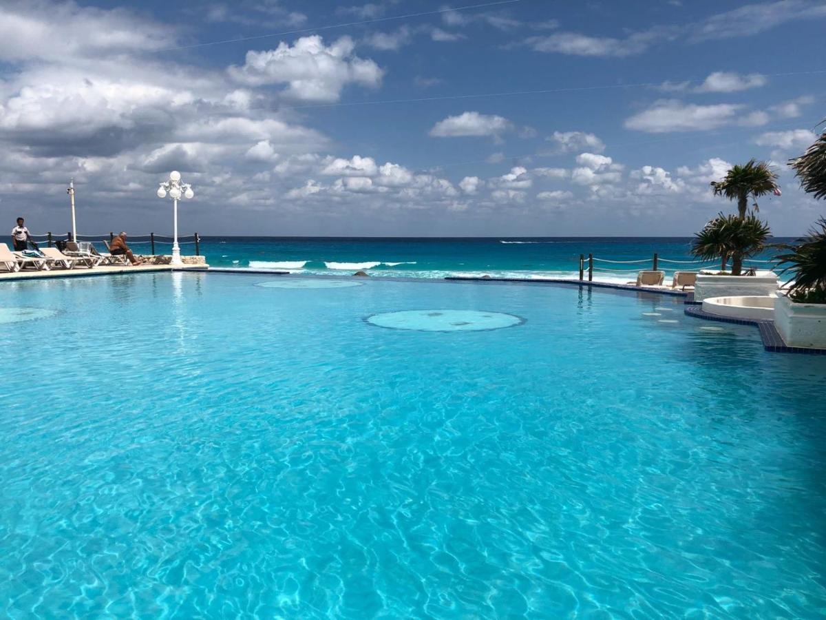 Cancun Beach Aparthotel Brisas Esterno foto