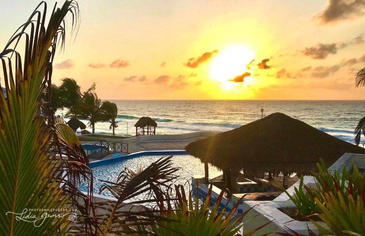 Cancun Beach Aparthotel Brisas Esterno foto